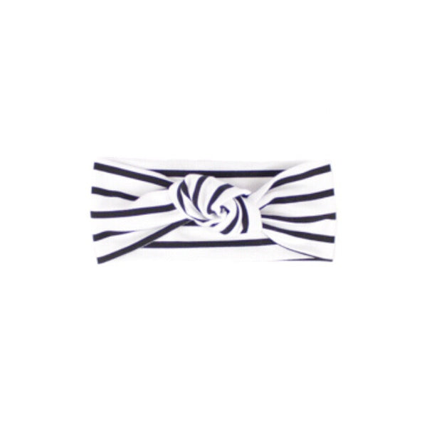 Monochrome Striped Knot